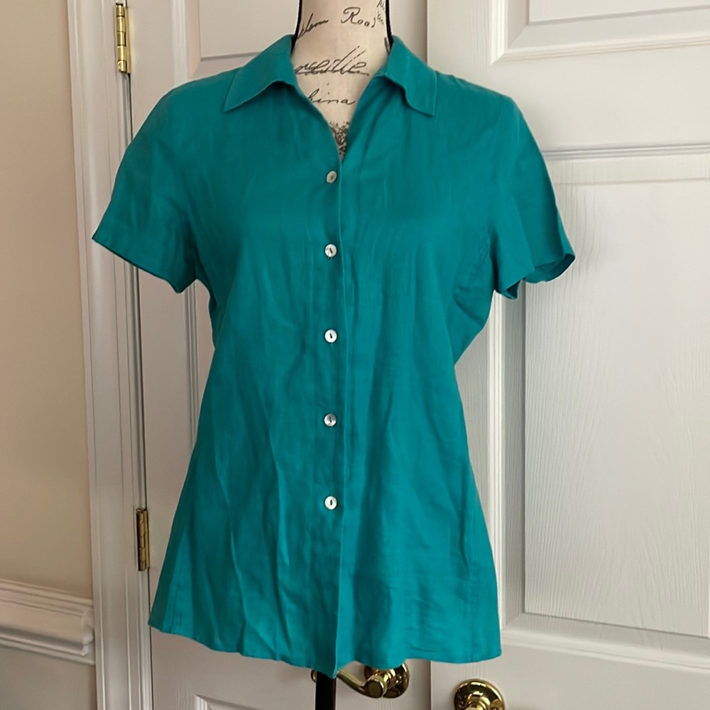 David n buttons down shirt